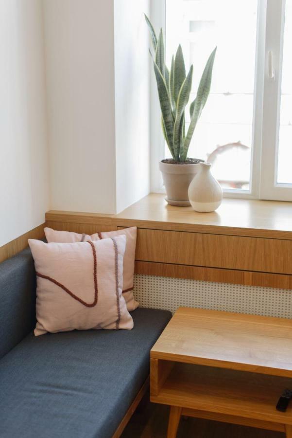 Sunrise Apartment Lviv Exterior foto