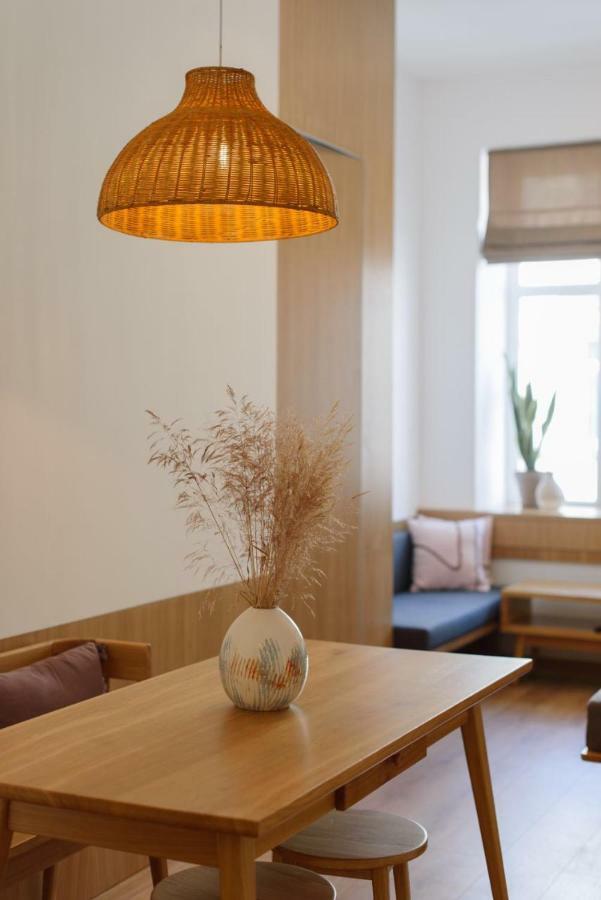 Sunrise Apartment Lviv Exterior foto